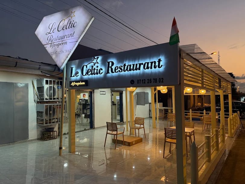 Salle du restaurant Le Celtic à Abidjan